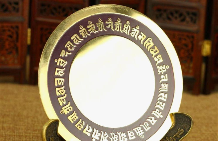 古代銅鏡能照清楚人嗎？如何更好的照清楚人